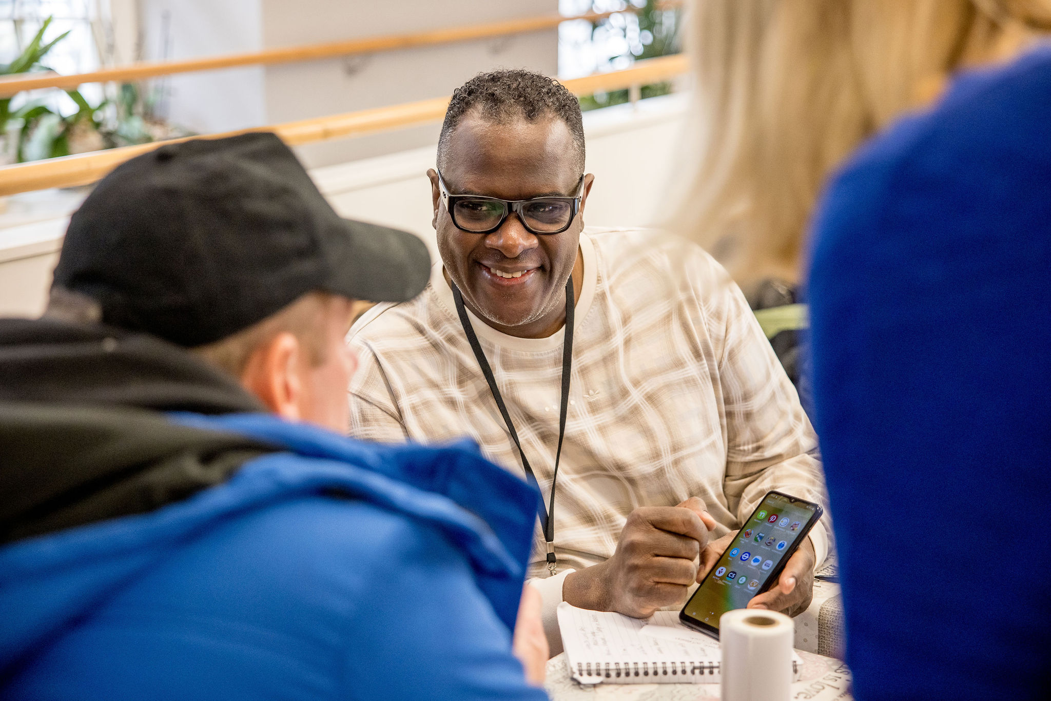 Last Winter, Our Health Link Service received funding from  the South West London Integrated Care System to deliver Health and Wellbeing drop-in days and a Digital Inclusion programme.